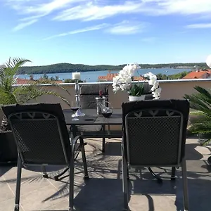 villa-meli-apartments-mit-meerblick.in-istria.net/