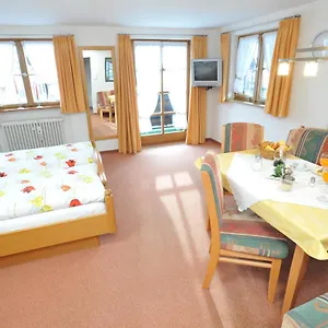 Leising Apartment
